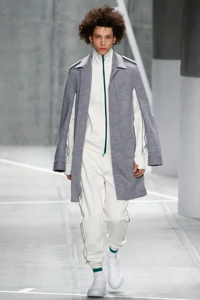 Look 9